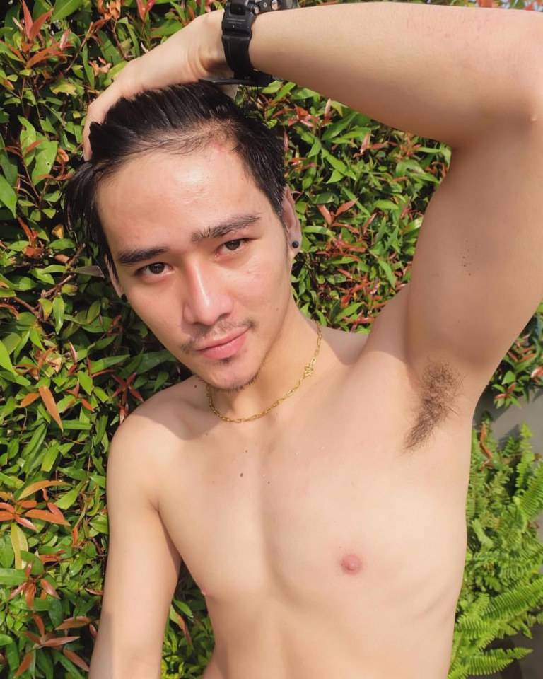 นายน่าเย็บบบบ