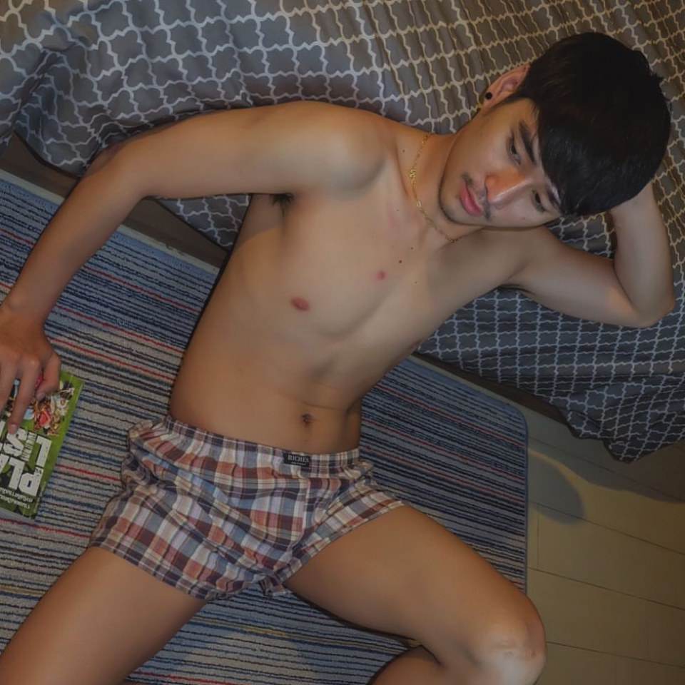 นายน่าเย็บบบบ