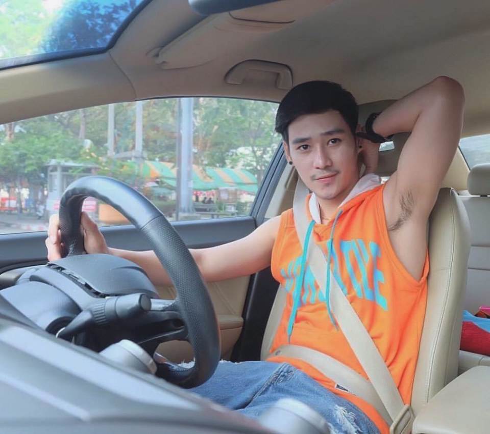 นายน่าเย็บบบบ