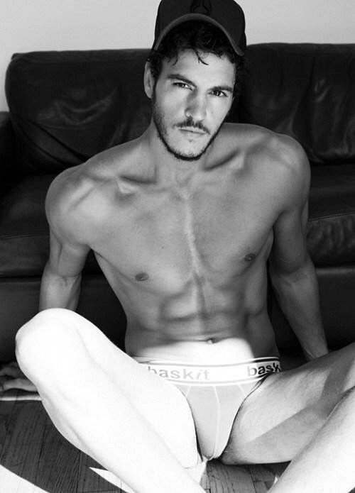 Dream Men 39 (+18) B&W