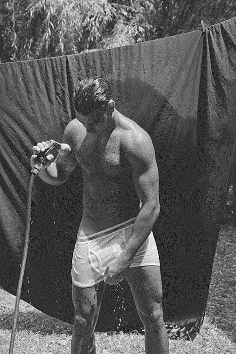 Dream Men 39 (+18) B&W