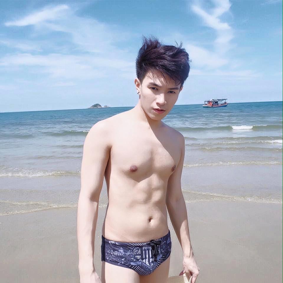 เลียเพลิน