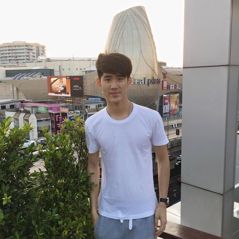 เลียเพลิน