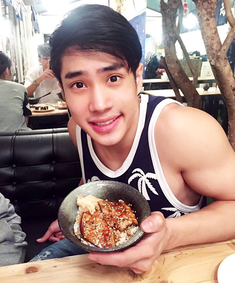 เลียเพลิน
