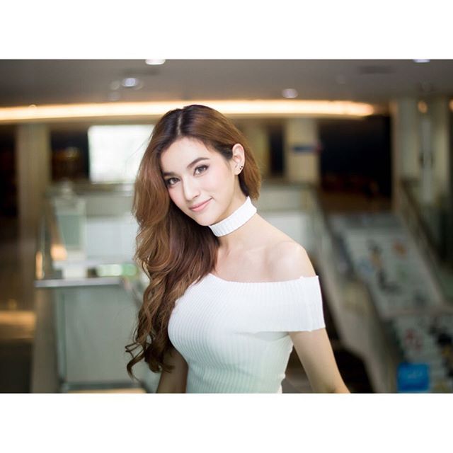 "อีฟ ชญานิศฐ์" สวยคมอะไรเบอร์นั้น!!