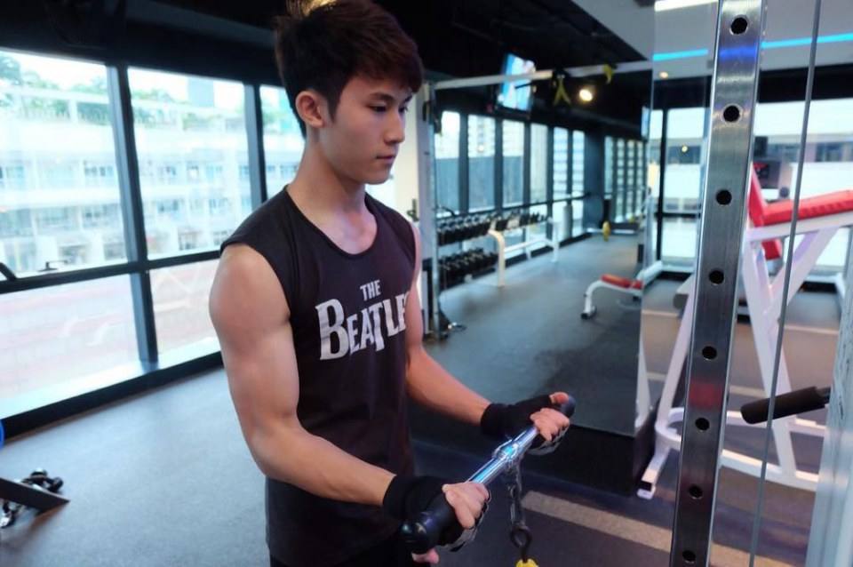 จำเด็กน้อยหน้าตี๋คนนี้ได้มั้ย..ตอนนี้กลายเป็นหนุ่มหล่อ ขาวตี๋ หน้าใสกิ๊ก งานนี้สาวๆ มีกรี๊ด!!