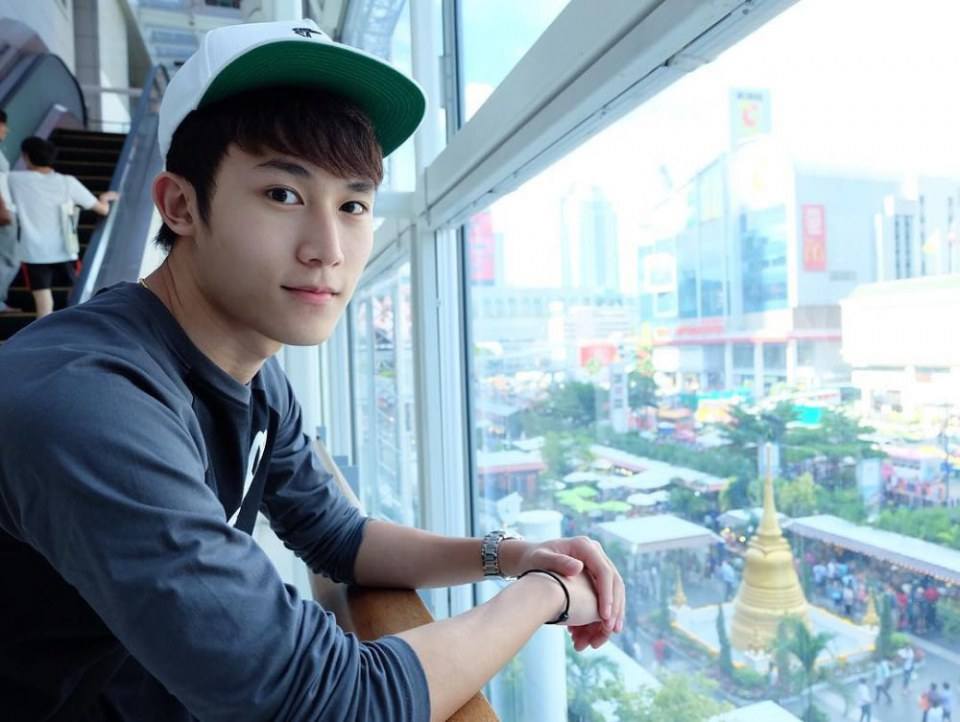 จำเด็กน้อยหน้าตี๋คนนี้ได้มั้ย..ตอนนี้กลายเป็นหนุ่มหล่อ ขาวตี๋ หน้าใสกิ๊ก งานนี้สาวๆ มีกรี๊ด!!