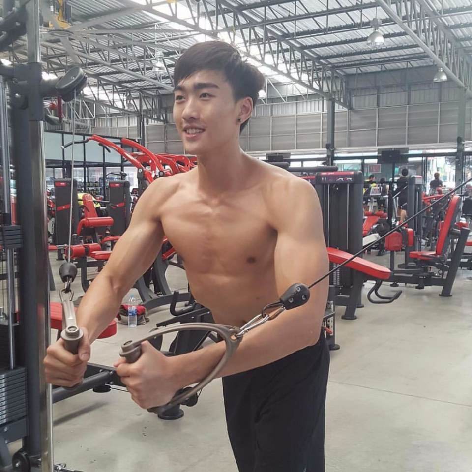 ล่ำฟินแจ๊ะๆ