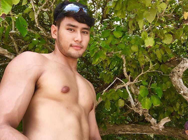 หุ่นดีปี้ดังแจ๊ะ