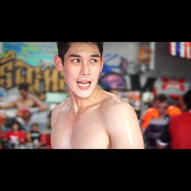 โอ๊ยยย จะขาวววไปไหน #พี่กันต์ นำทีม