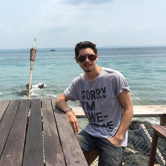 วัยใสสู่หนุ่มคมเข้ม