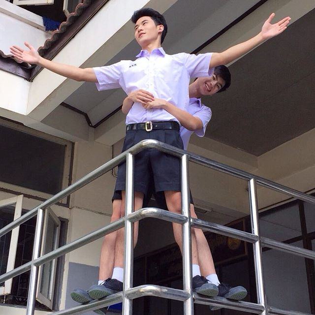วัยใสสู่หนุ่มคมเข้ม
