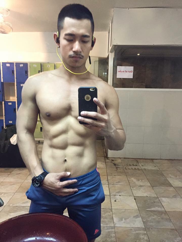 หนุ่มหล่อเฟสบุ๊ค