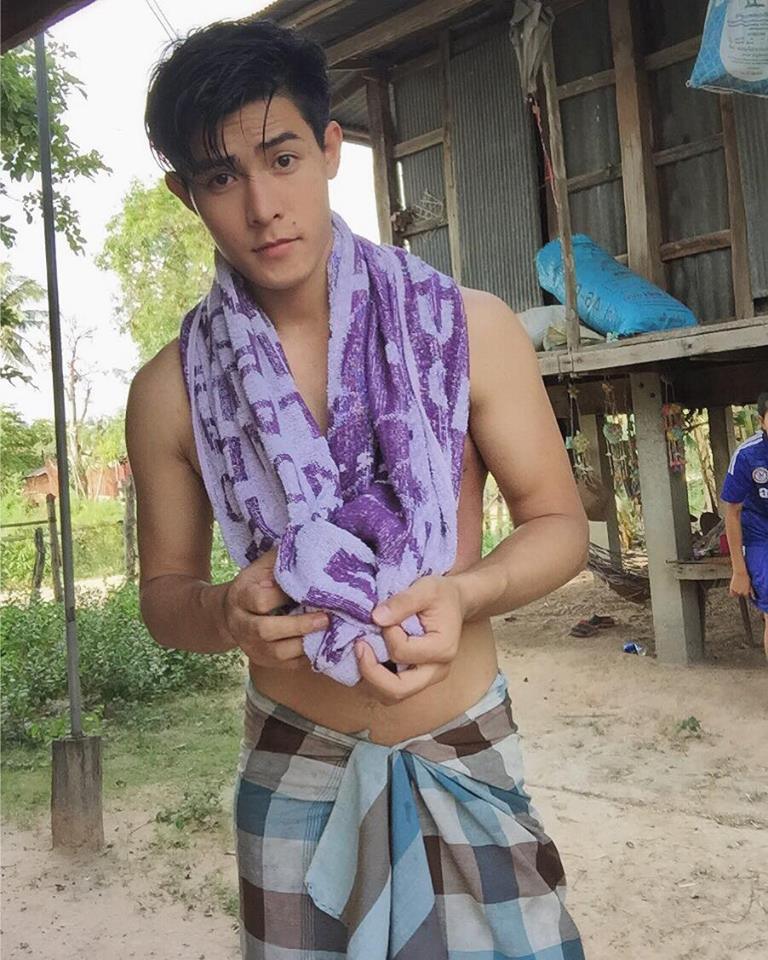 หนุ่มหล่อเฟสบุ๊ค