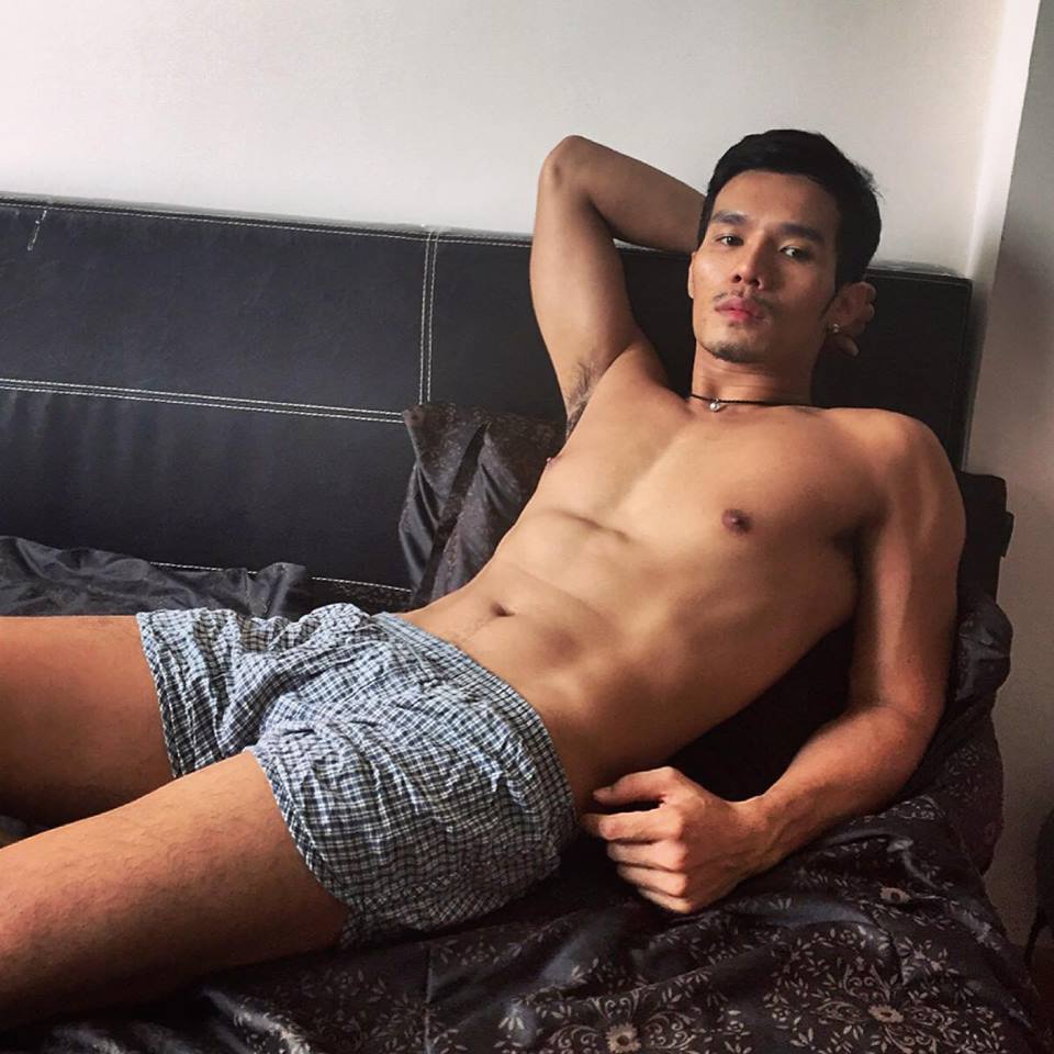 หนุ่มหล่อเฟสบุ๊ค