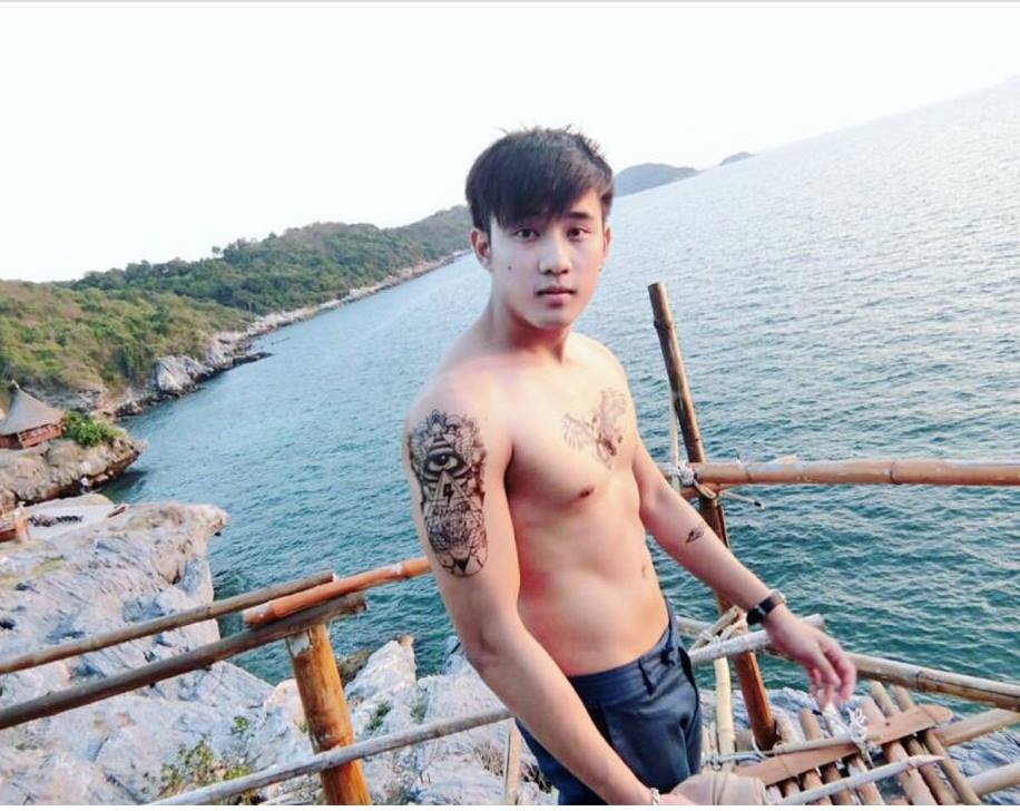 หนุ่มหล่อเฟสบุ๊ค