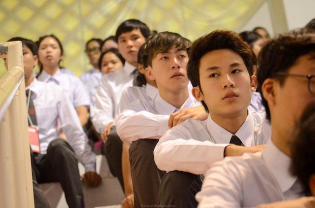 รวมเฟรชชี่หน้าใหม่ มศว. "หล่อใส ใจละลาย"