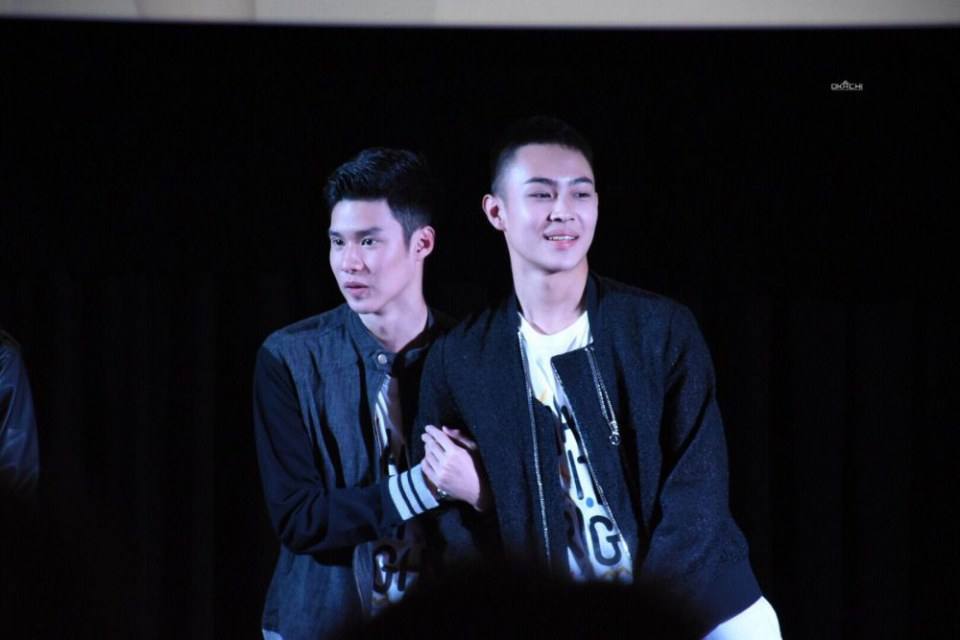 คู่นี้..จูบกันบ่อยๆ ไม่หวั่นไหวบ้างเหรอ??