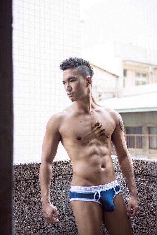 ผมนี่ลุกเลยคร๊าบบบ