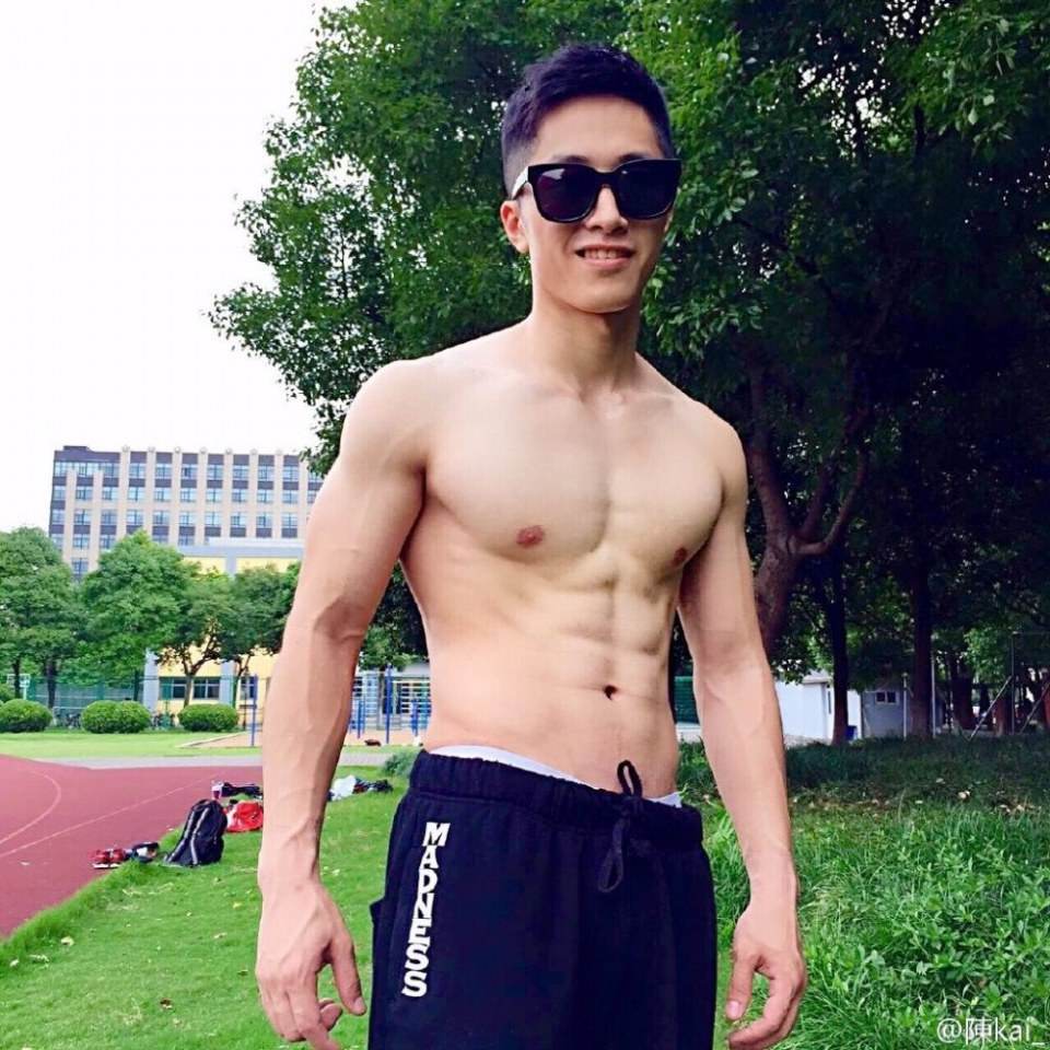 ผมนี่แข็งเลยคร๊าบบ