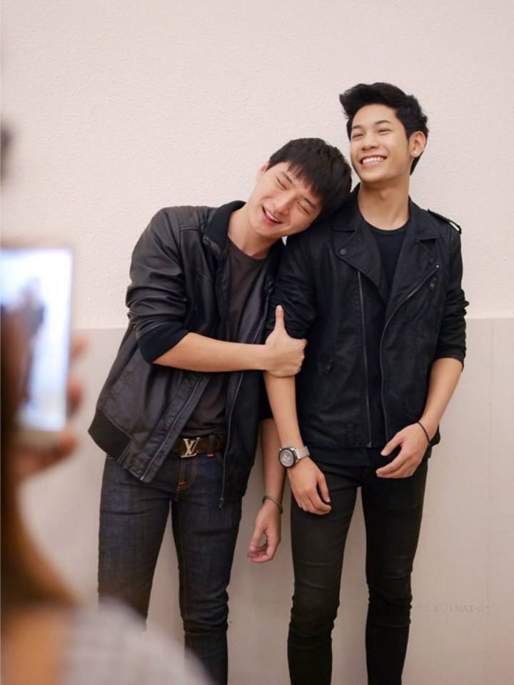 สงสัยเป็นคนชอบซบ ซบได้ทุกที่ทุกเวลาเลยนะ!!