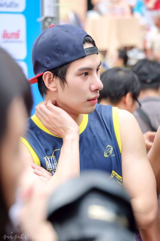กร+น๊อค มัดรวมกันมา...