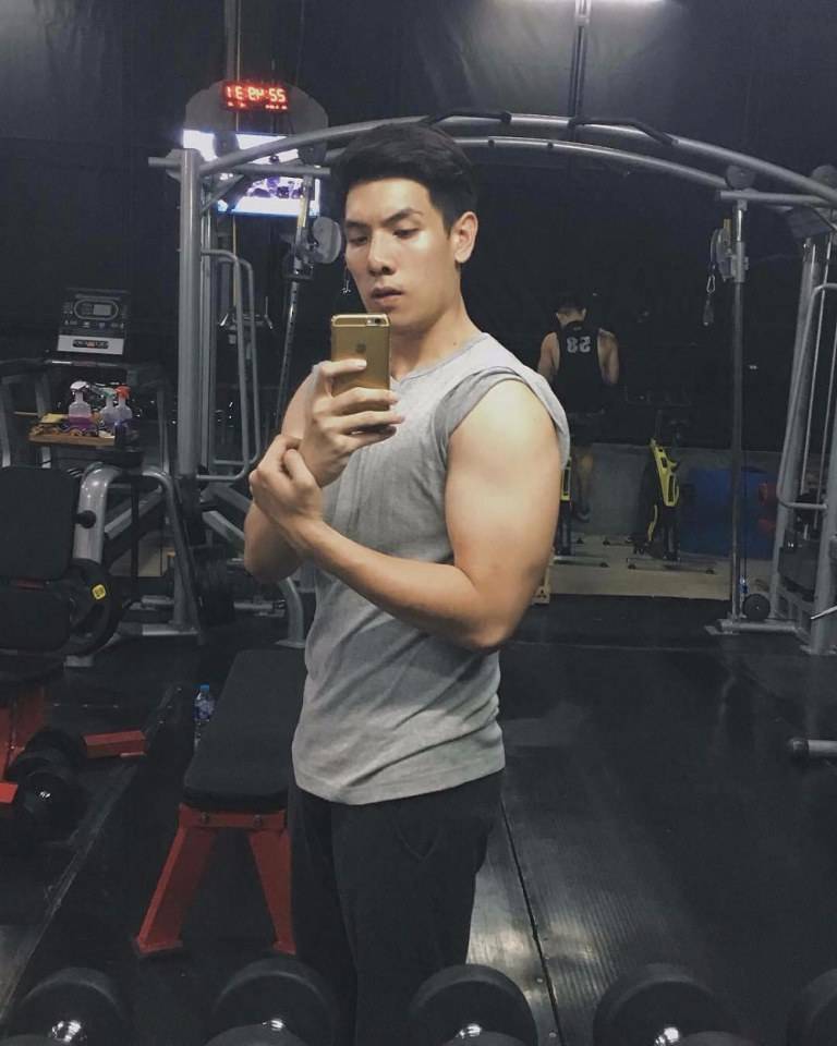 จะเลียก่อนโค้ก