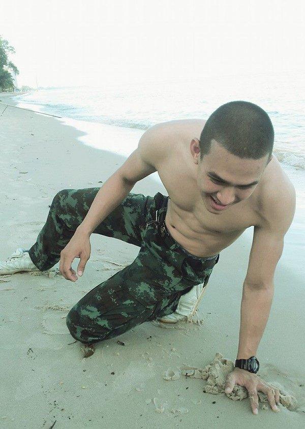 จะเลียก่อนโค้ก