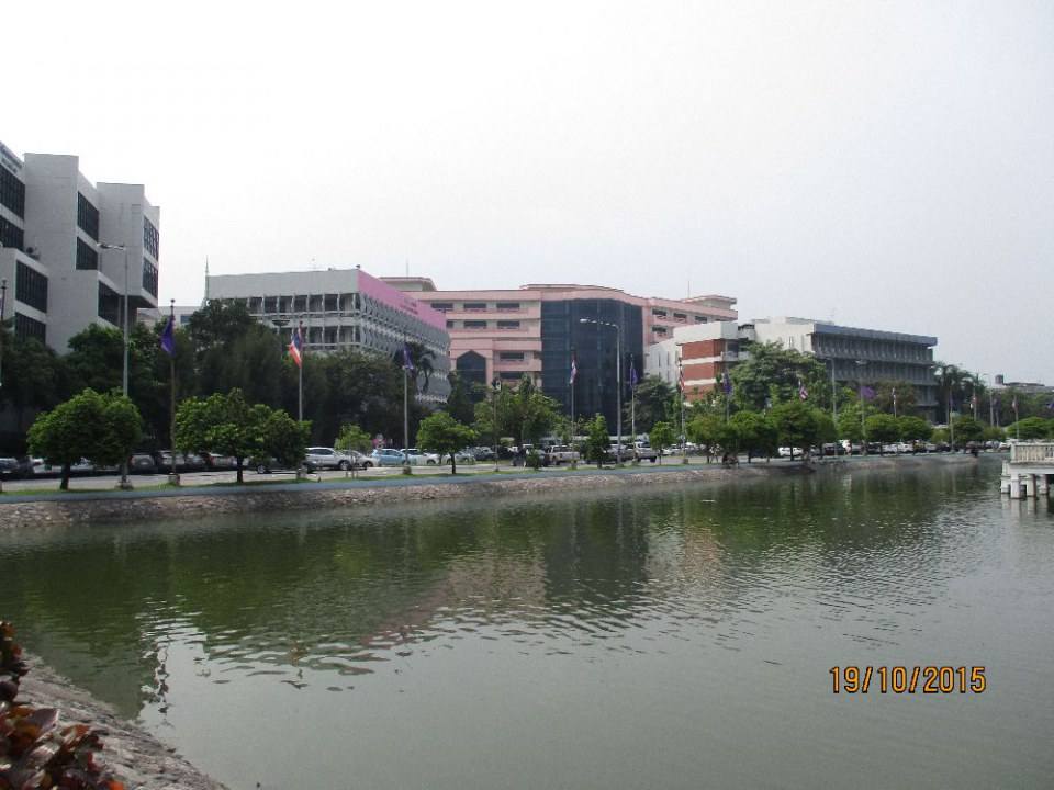 มหาวิทยาลัยรามคำแหงสถานศึกษาสำหรับทุกคนที่อยากเรียน