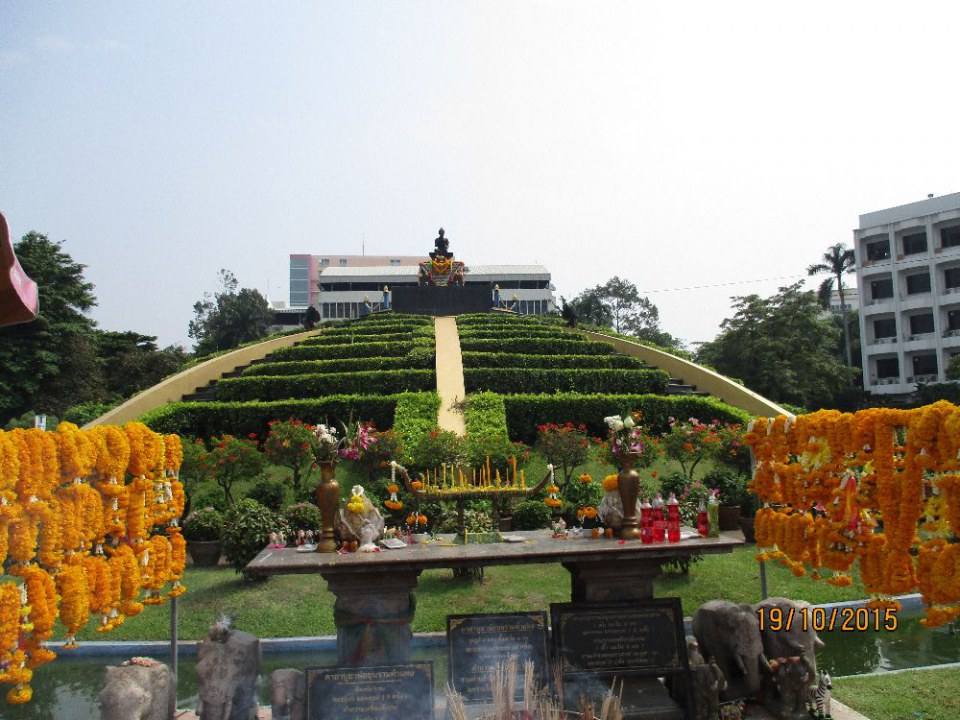 มหาวิทยาลัยรามคำแหงสถานศึกษาสำหรับทุกคนที่อยากเรียน