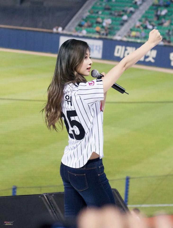 周子瑜-Tzuyu (Twice)