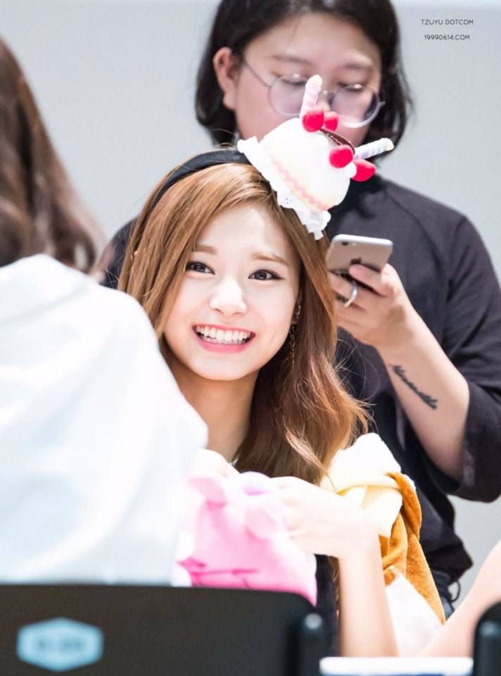 周子瑜-Tzuyu (Twice)