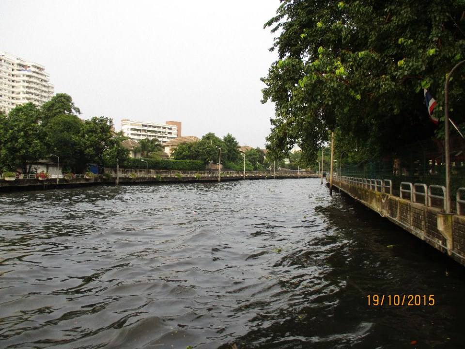 ริมคลองแสนแสบและเรือคลองแสนแสบ