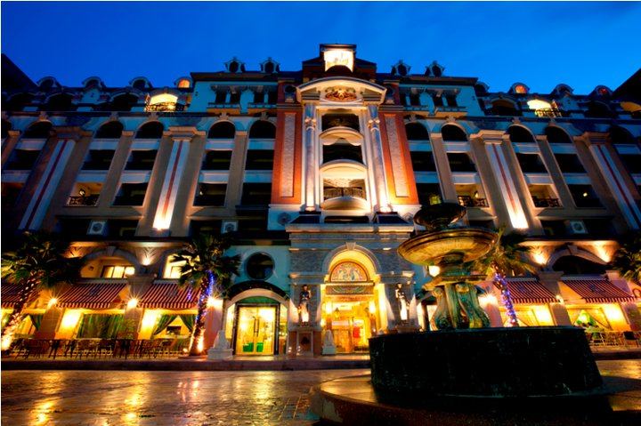 Luxor Hotel