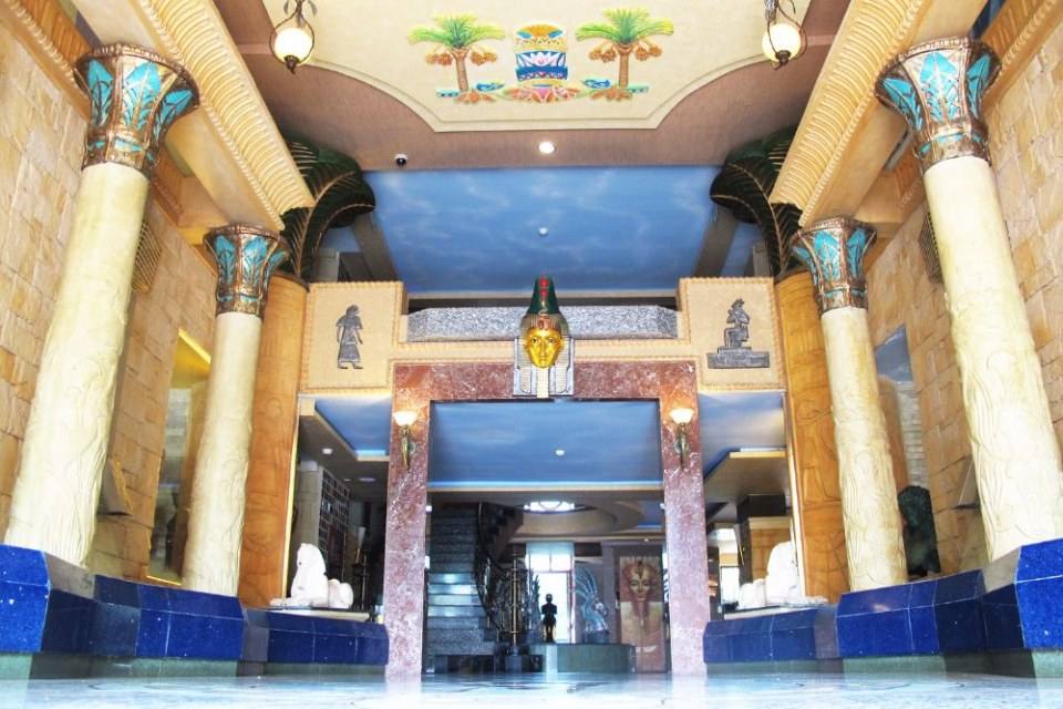 Luxor Hotel