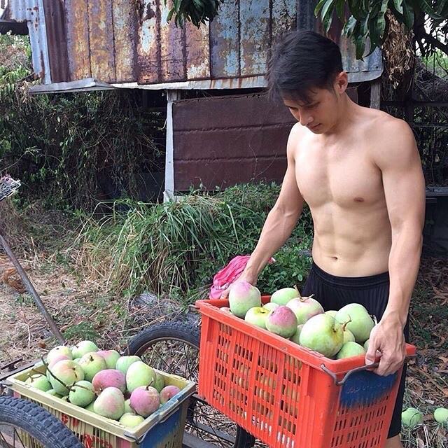 หนุ่มดีที่โชว์