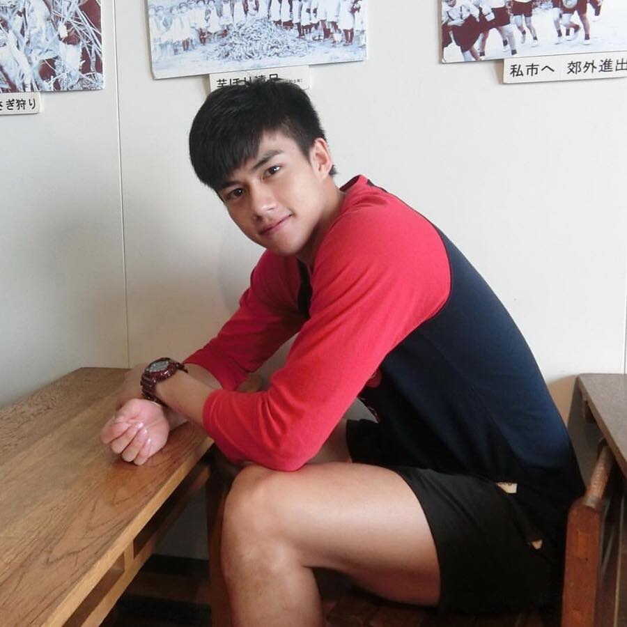 ใผมีFB,IG คนนี้ขอแด่เด้อ ถามเจ้าของเพจเขาบ่บอก