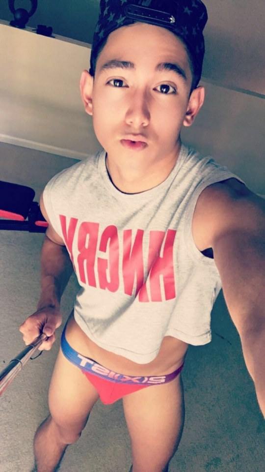 Hot guy in underwear 182