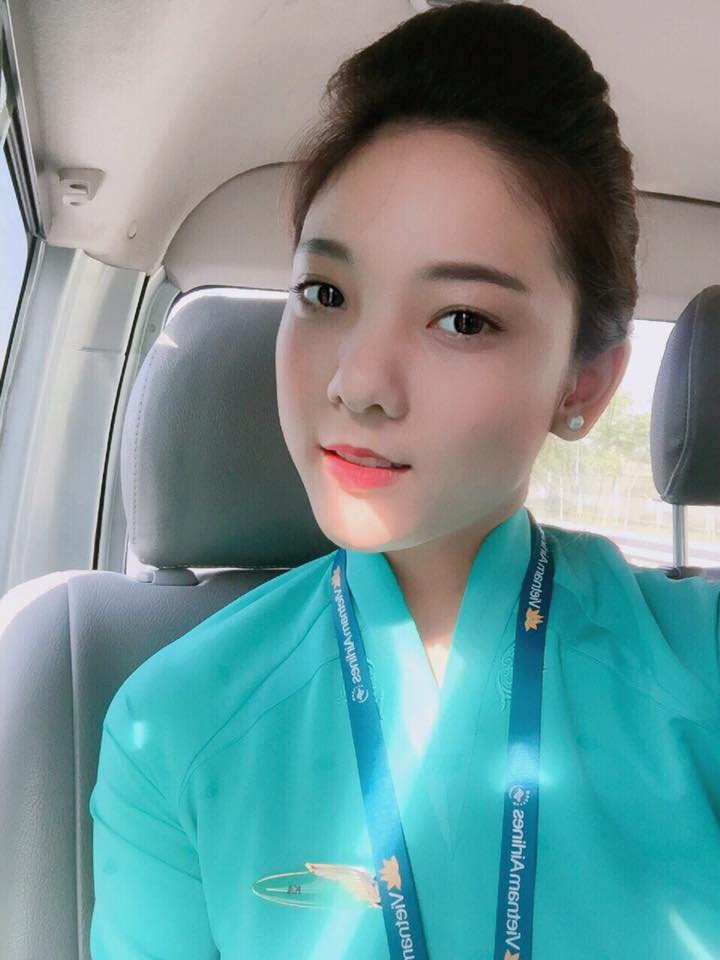 แอร์โฮสเตสจากเวียดนามแอร์ไลน์ (Vietnam Airlines)