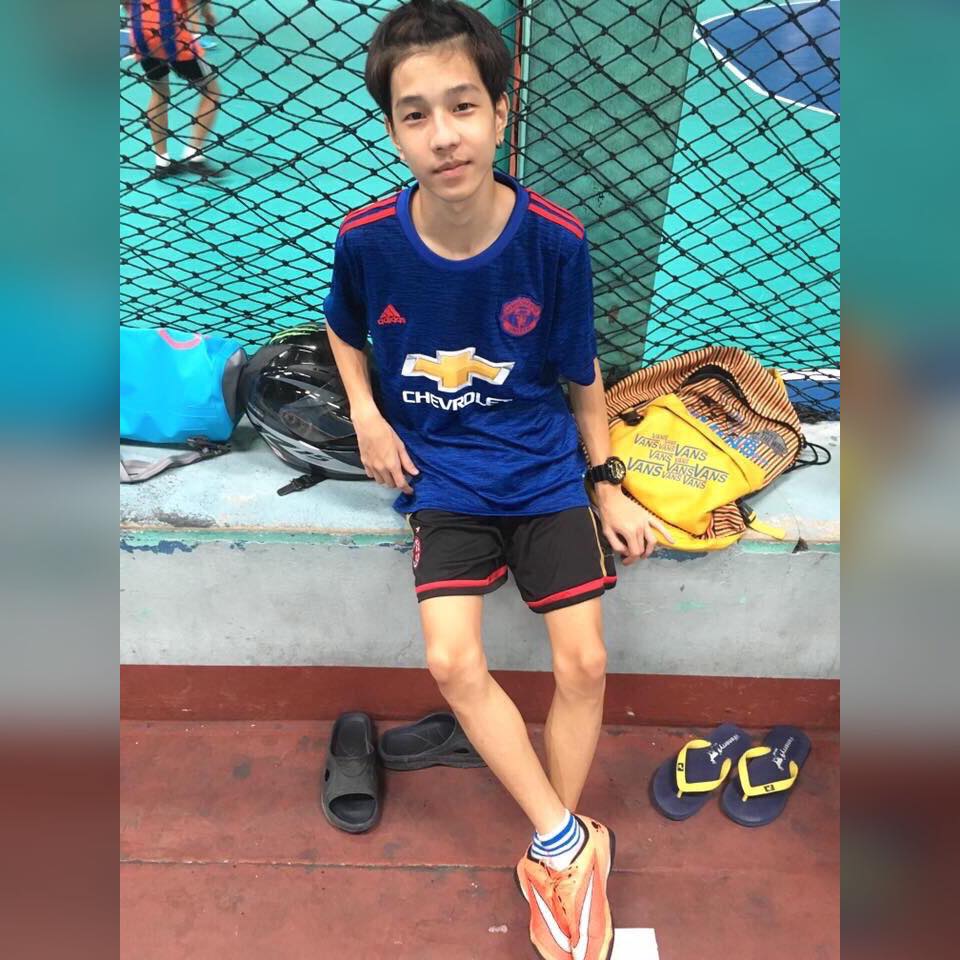 นักเรียนหล่อ "เป้าตุง" แน่น ๆ