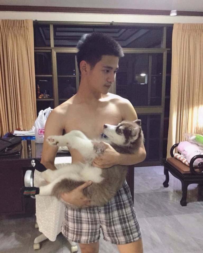 นักเรียนหล่อ "เป้าตุง" แน่น ๆ