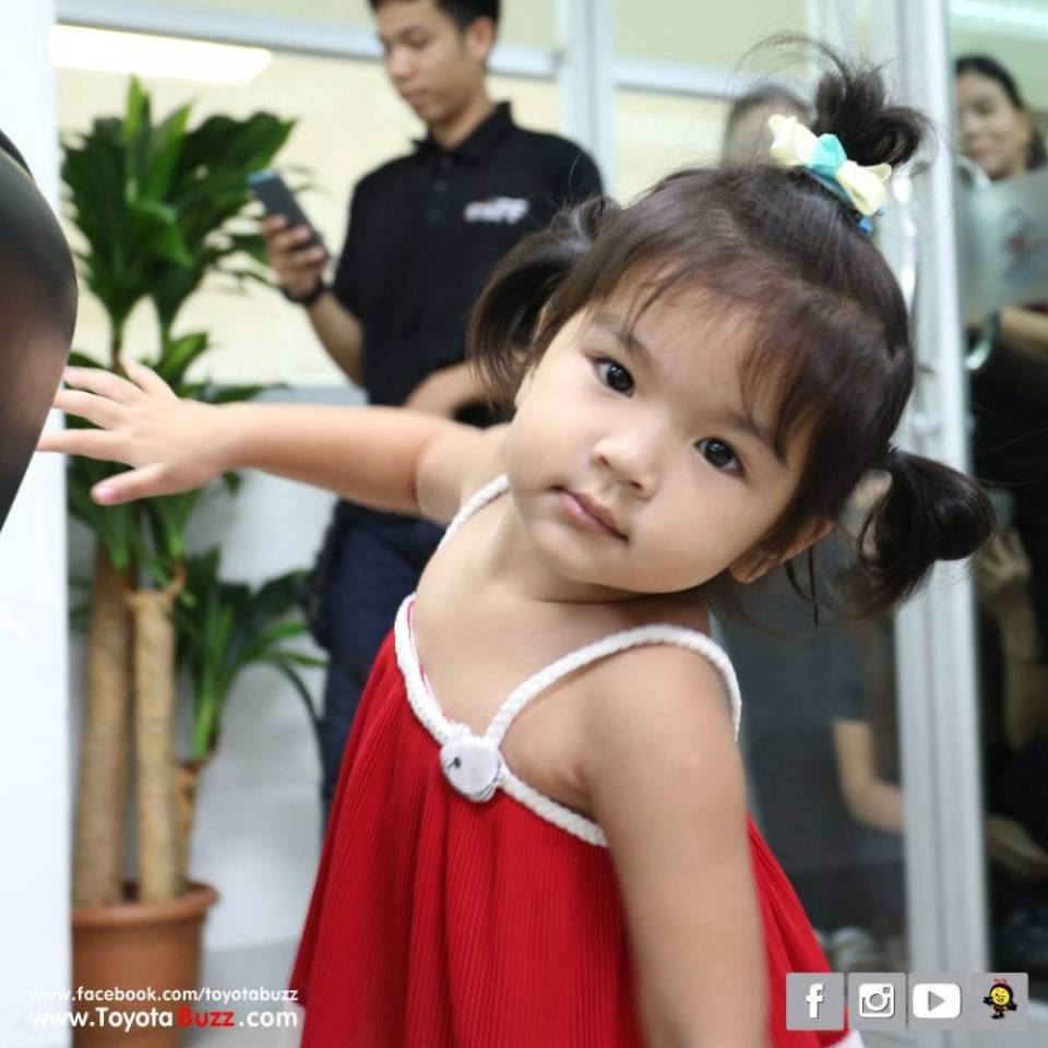แม่โบว์และน้องมะลิ ที่โตโยต้าบัสส์ สาขาเสรีไทย