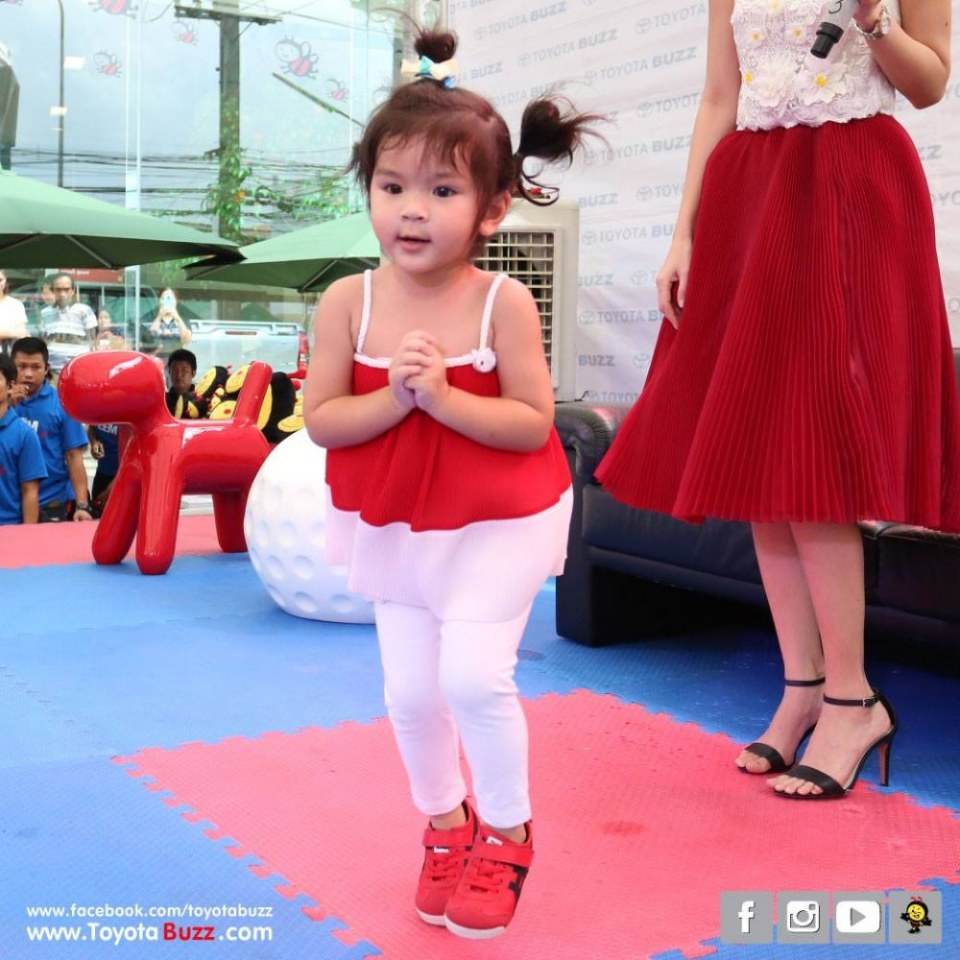แม่โบว์และน้องมะลิ ที่โตโยต้าบัสส์ สาขาเสรีไทย