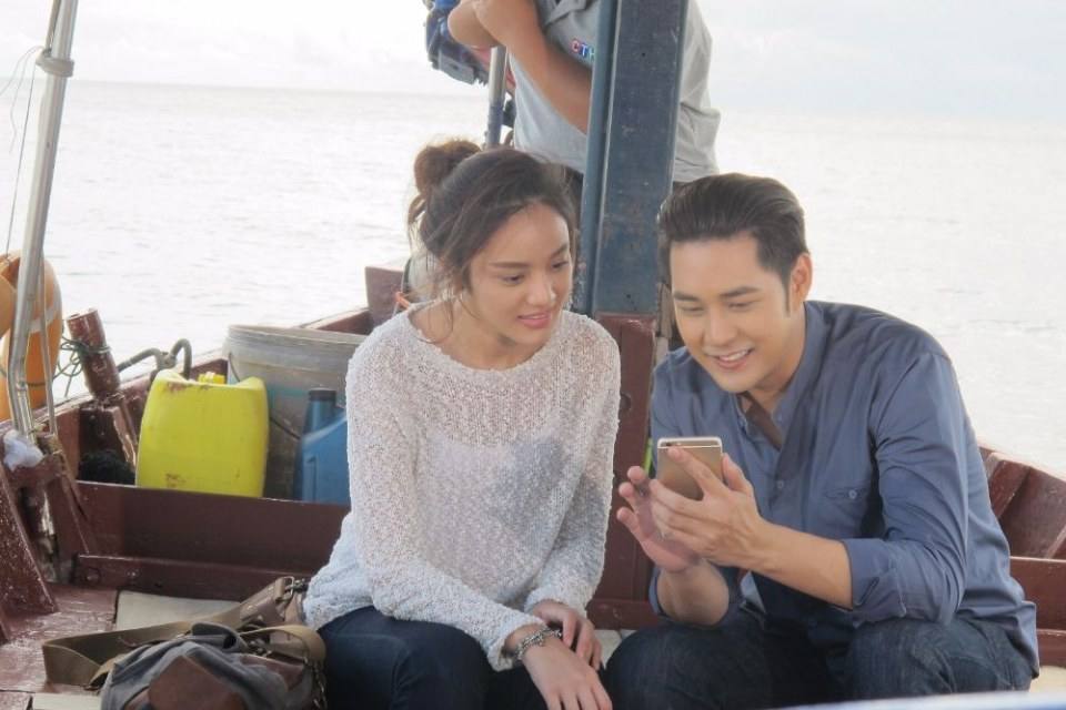 &ldquo;เจด้า&rdquo; เขิน &ldquo;แอมป์&rdquo; แอบถ่าย