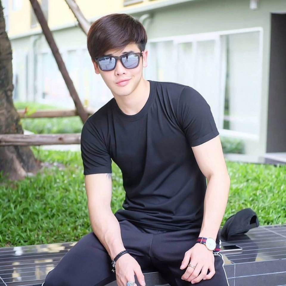 ผช.มากมายหลายแนว