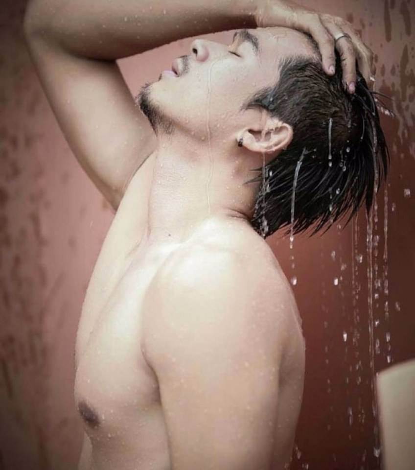ผช.มากมายหลายแนว