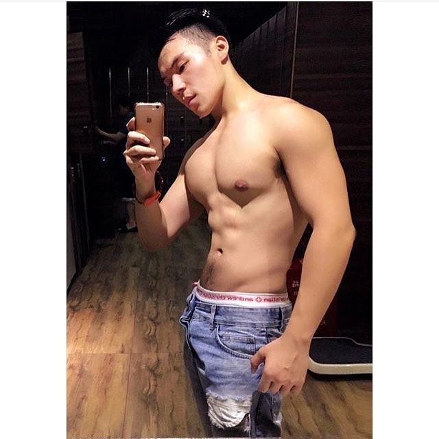 ผู้ชายแซบๆ