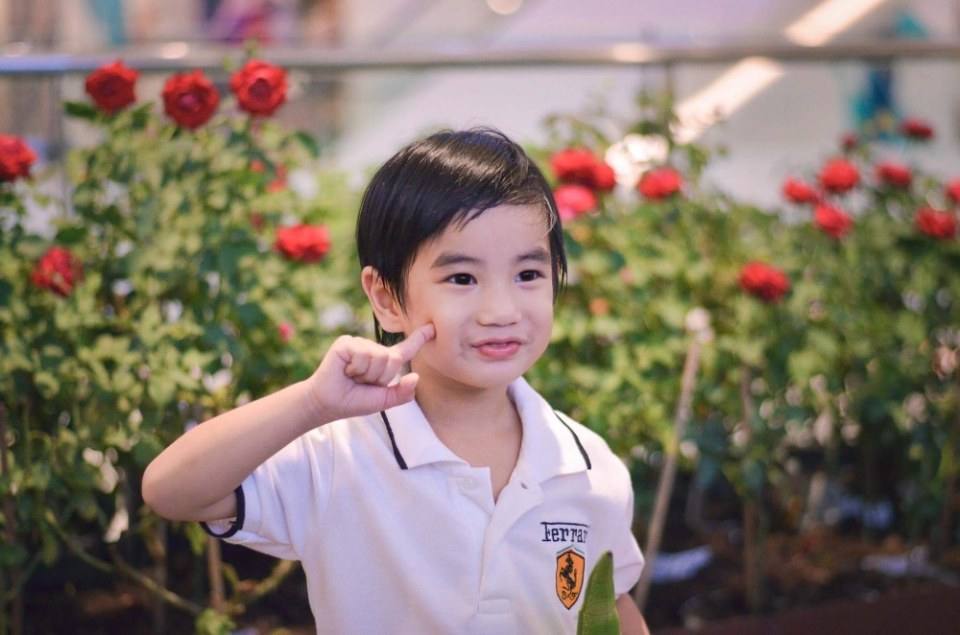 น้องโอมหนุ่มน้อยหน้าหวาน