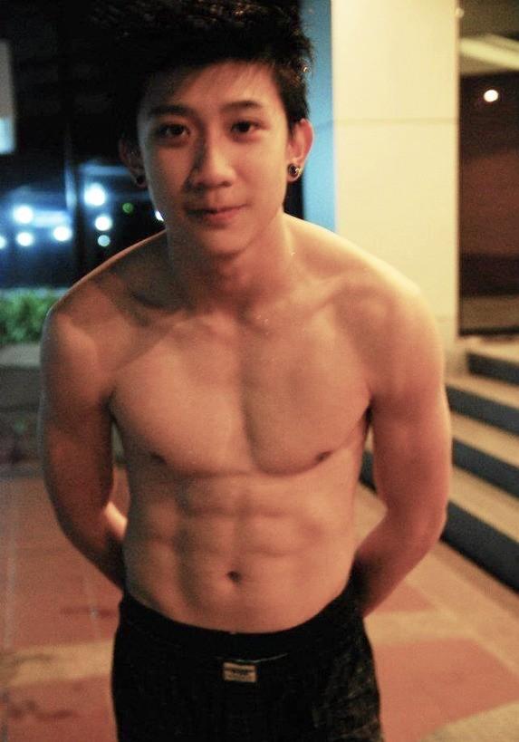[ตามรอยผู้ชาย_001] มาสืบกันว่าหนุ่มในภาพคือใคร