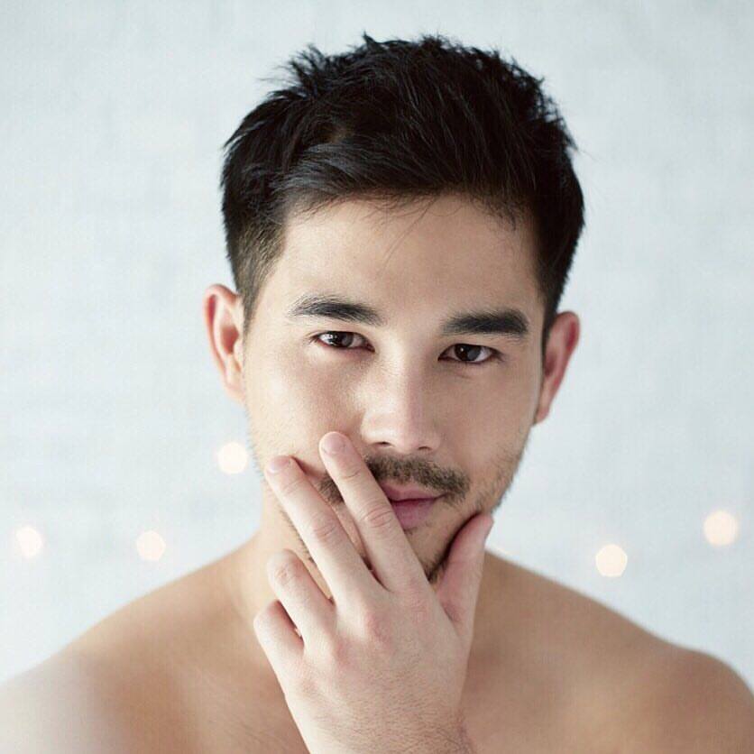 หนุ่มหล่อตามไอจี